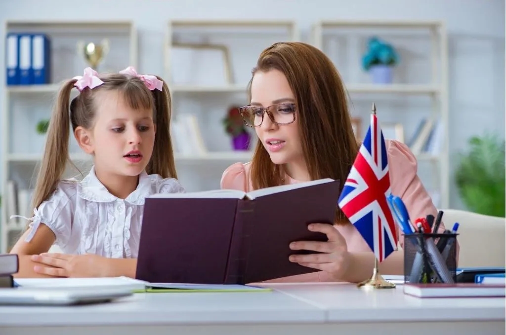 Jak uczyć dziecko z dysleksją: 10 skutecznych metod wsparcia