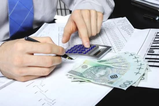 Kto pokrywa koszty dojazdu na nauczanie indywidualne? Sprawdź!